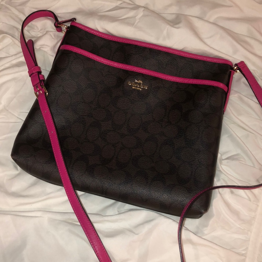 Coach CrossBody Purse💖